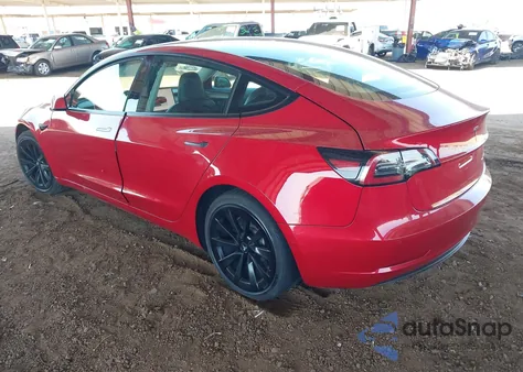 2022 Tesla Model 3 Long Range Dual Motor All-Wheel Drive z USA, uszkodzony, nr VIN 5YJ3E1EB2NF191671